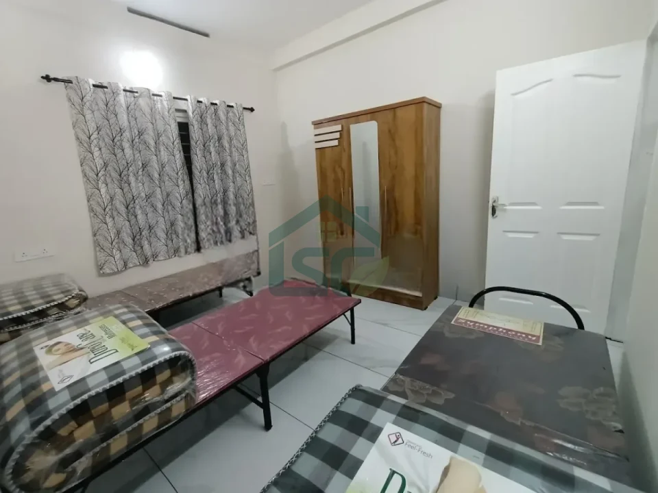 At Rose Dale Premium PG, Vanchiyoor, Thiruvananthapuram