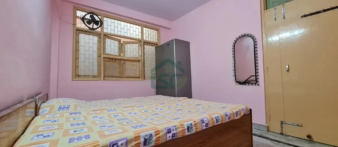 Seema Girls Accomodation in Mayur Vihar, Delhi — property photo 1