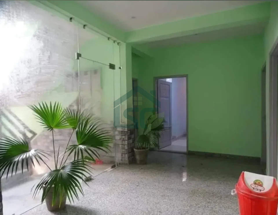 White house PG in Sector 14, Gurugram — property photo 3