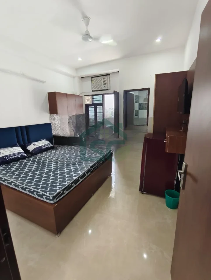 Yaduvanshi Luxury PG & 1 RK in Sector 34, Gurugram — property photo 3