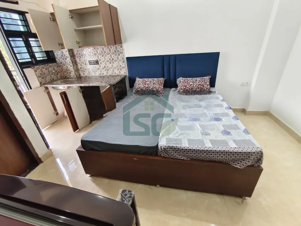 Yaduvanshi Luxury PG & 1 RK in Sector 34, Gurugram — property photo 5
