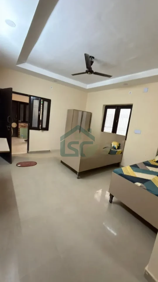 Anandam stay in Sector 66, Noida — property photo 2