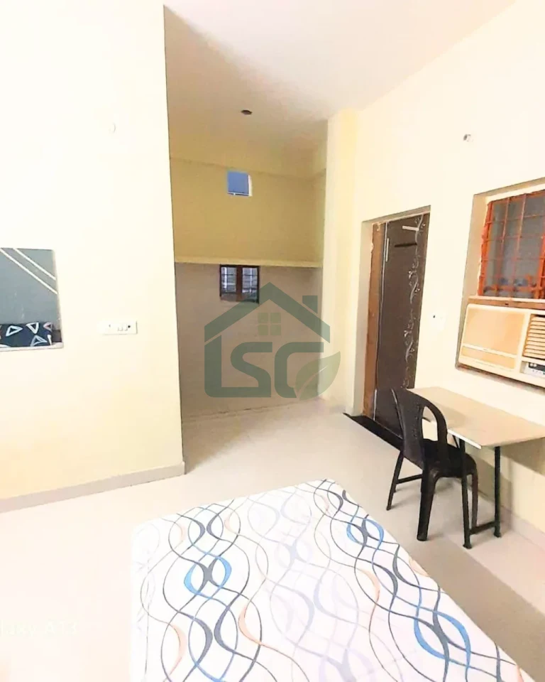 Photo 4 of Oto Paras, Sector 53, Noida
