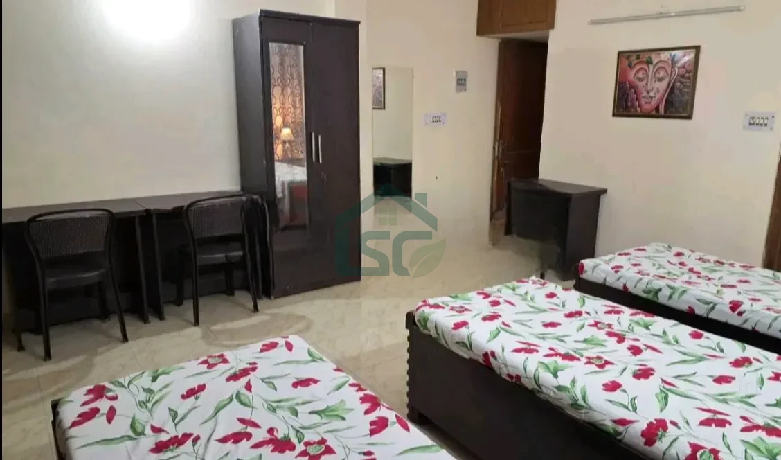 Stay in class PG in Sector 41, Gurugram — property photo 1