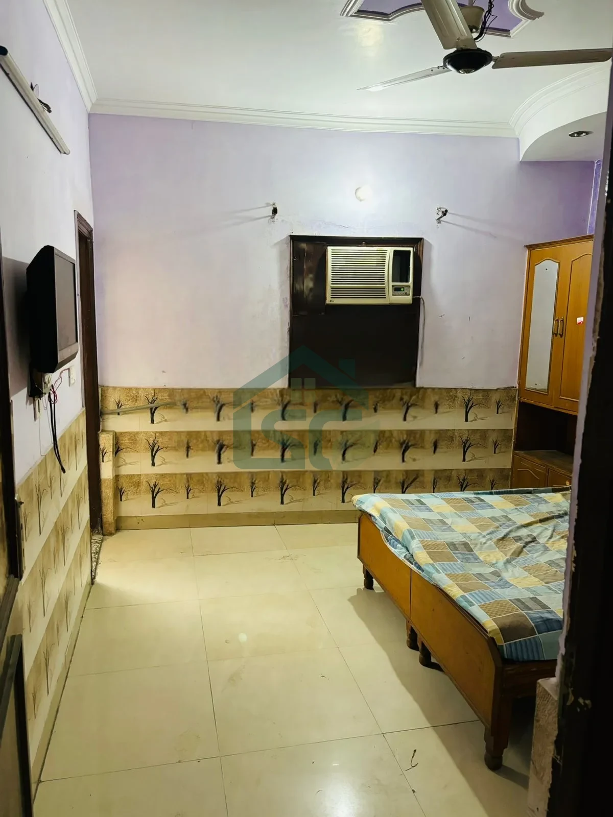 At Indipendent PG For Boys, Sector 32, Chandigarh