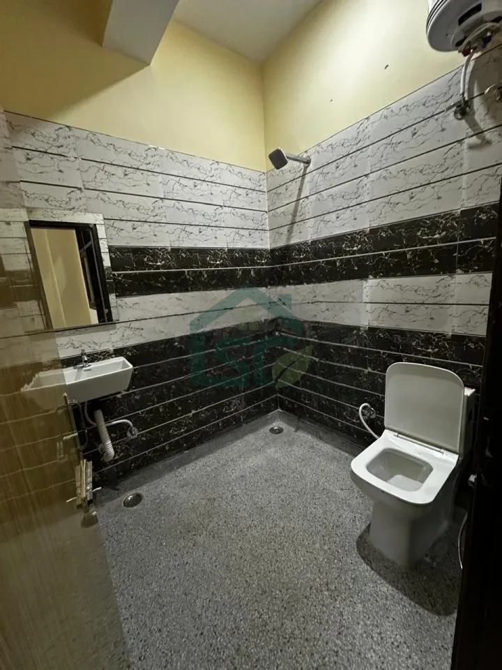 Samraat PG in Sector 69, Gurugram — property photo 4