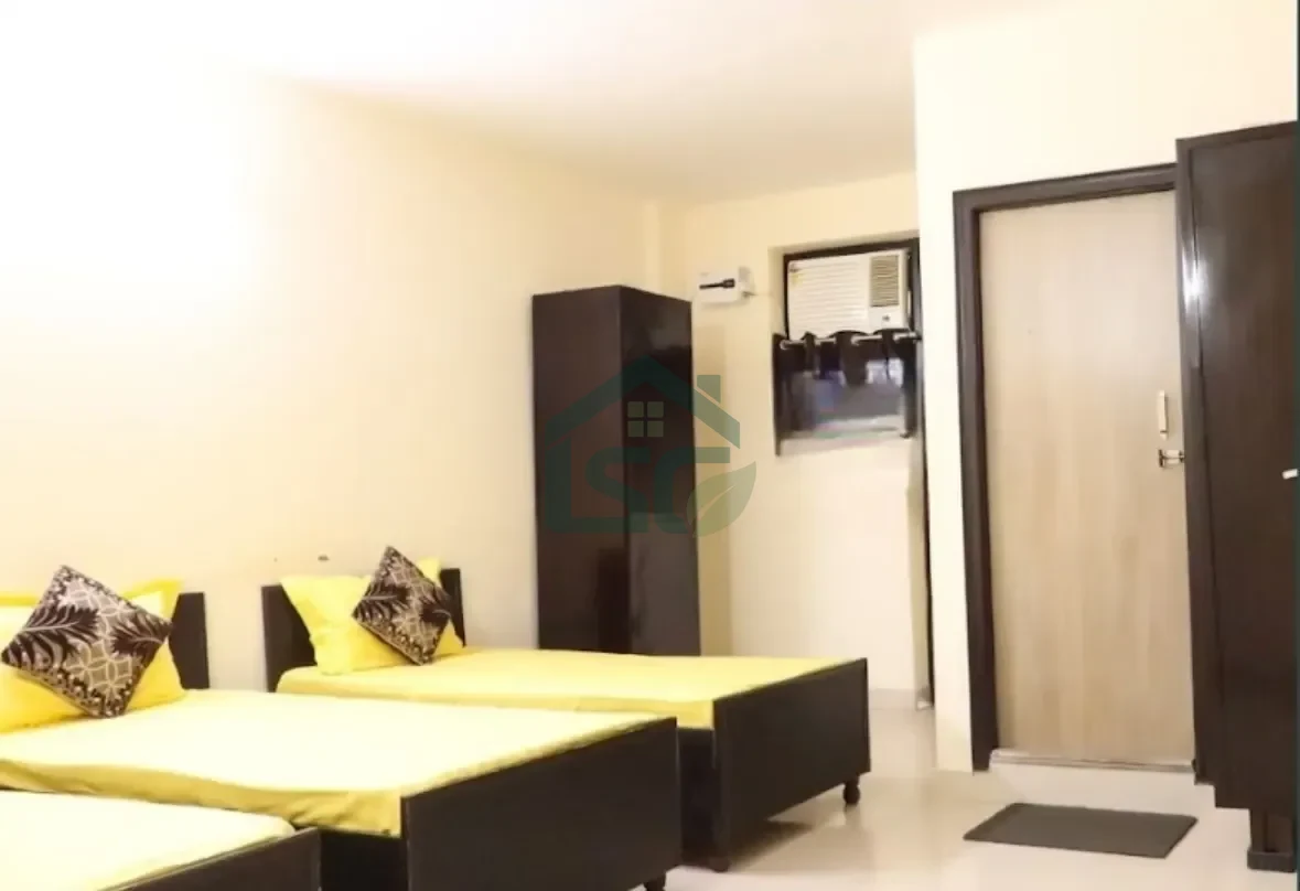 Sunshine Girls PG in Hastsal, Delhi — property photo 1