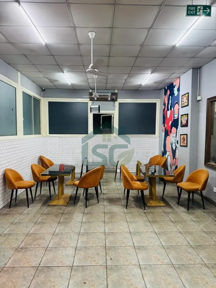 Aggarwal living - Premium PG for Girls in Kamla Nagar, Delhi — property photo 1