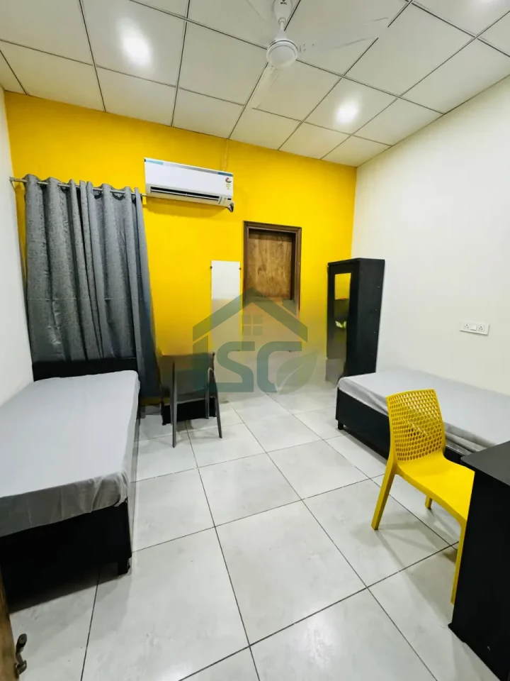 Aggarwal living - Premium PG for Girls in Kamla Nagar, Delhi — property photo 5