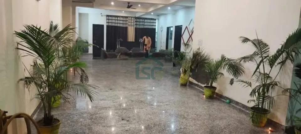 Unique PG in Sector 63 A, Noida — property photo 2