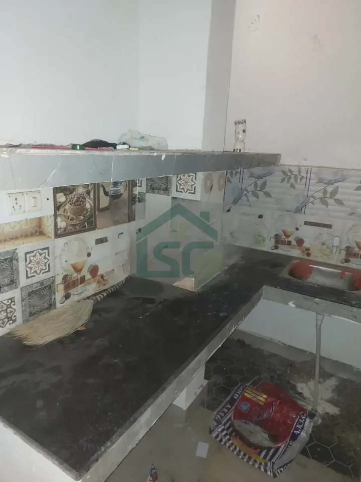 Mukesh Room For Rent in Sector 57, Gurugram — property photo 4