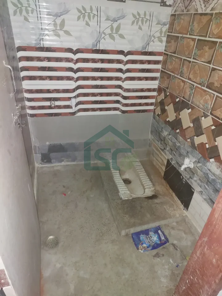 Mukesh Room For Rent in Sector 57, Gurugram — property photo 3