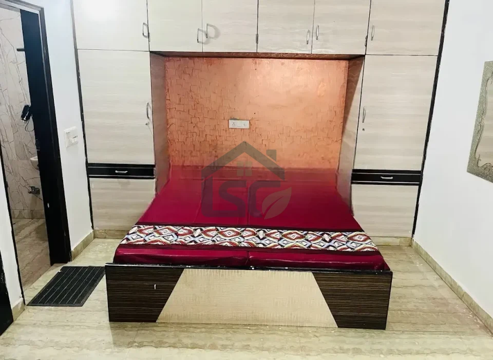 Bharat PG House in Pitampura, Delhi — property photo 5