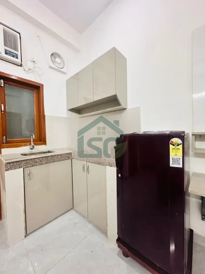 Mahadev residency 1rk in Palam Vihar Extension, Gurugram — property photo 3