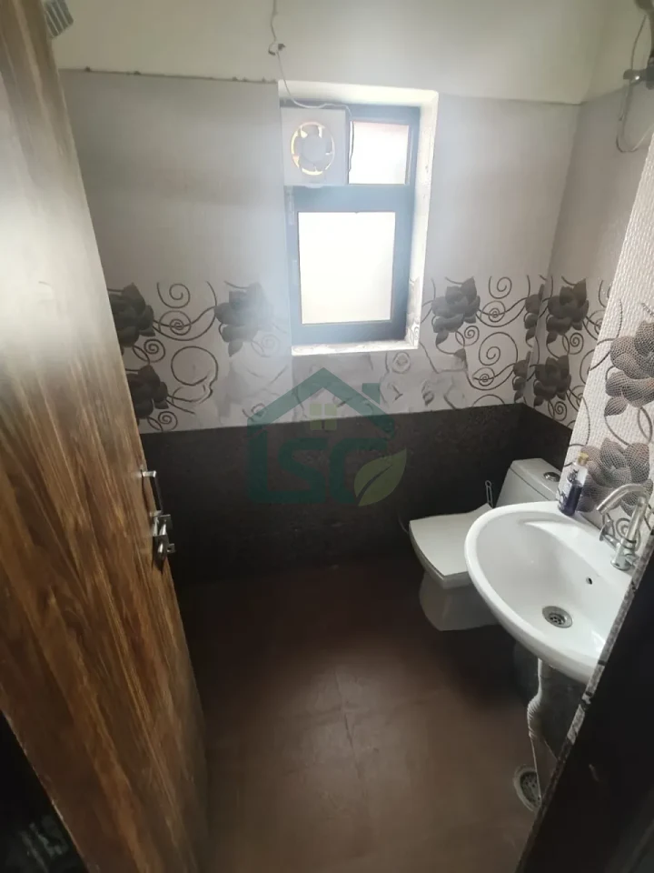 Paliwal RK/ house no q262 in Sector 40, Gurugram — property photo 3