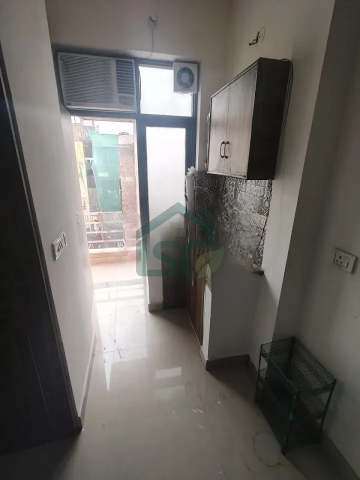Paliwal RK/ house no q262 in Sector 40, Gurugram — property photo 2