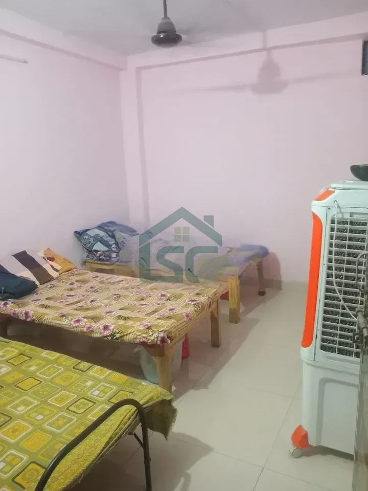 At Maa Girls PG, Mayur vihar phase 3, Delhi