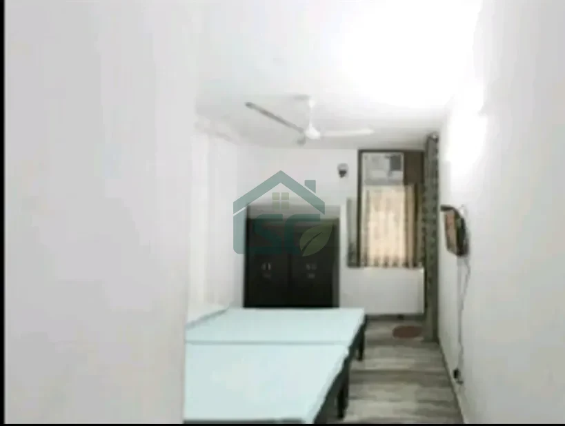 5 Star Boys PG in Krishna Nagar, Delhi — property photo 1
