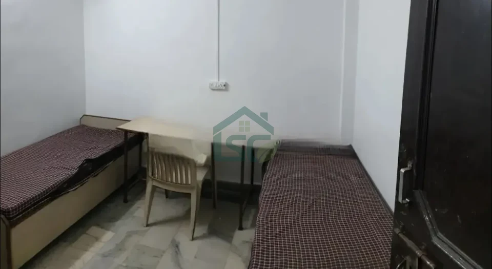 Sai Cottage Boys PG in Shakarpur, Delhi — property photo 5