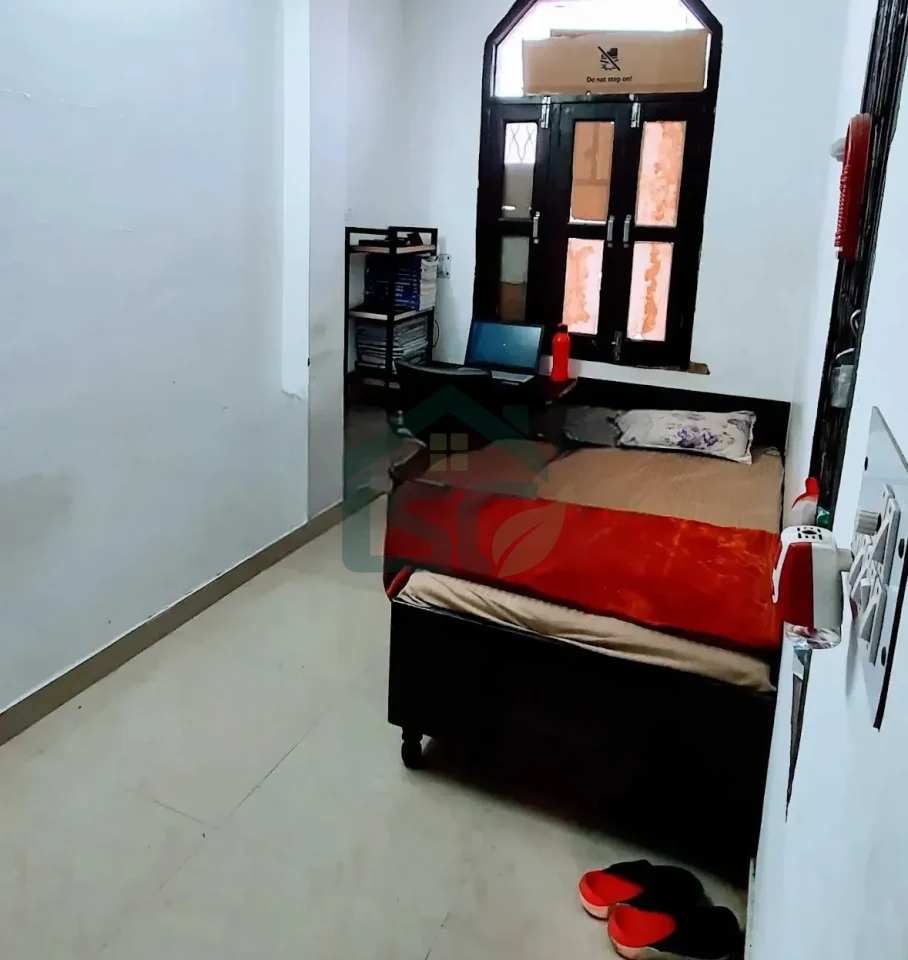Sai Cottage Boys PG in Shakarpur, Delhi — property photo 2