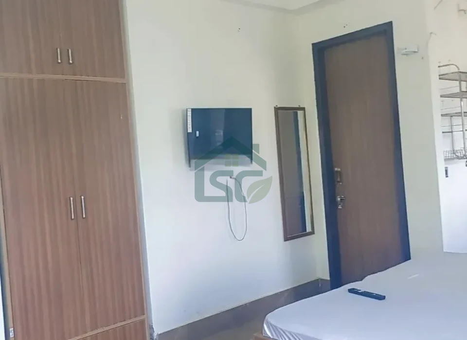 1 RK Fully Furnished in Sector 43, Gurugram — property photo 1