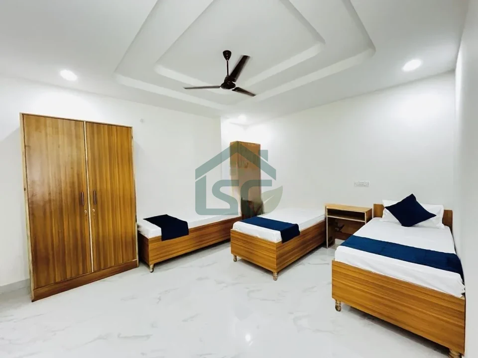 Umang Homes Girls PG in Alpha 1, Greater Noida — property photo 3