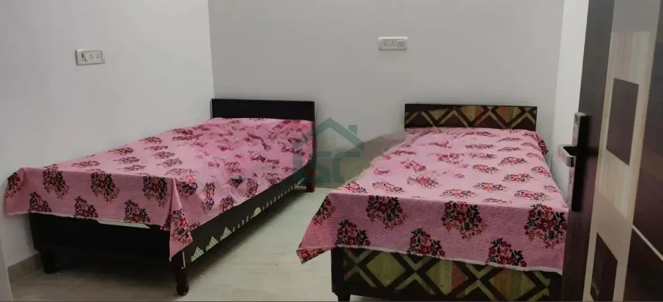 Avi Girls PG in Ashok Vihar, Delhi — property photo 2