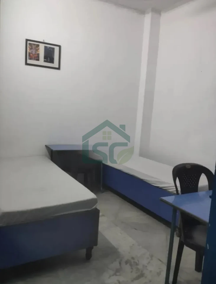 A 44 Boys PG in Shakarpur, Delhi — property photo 2