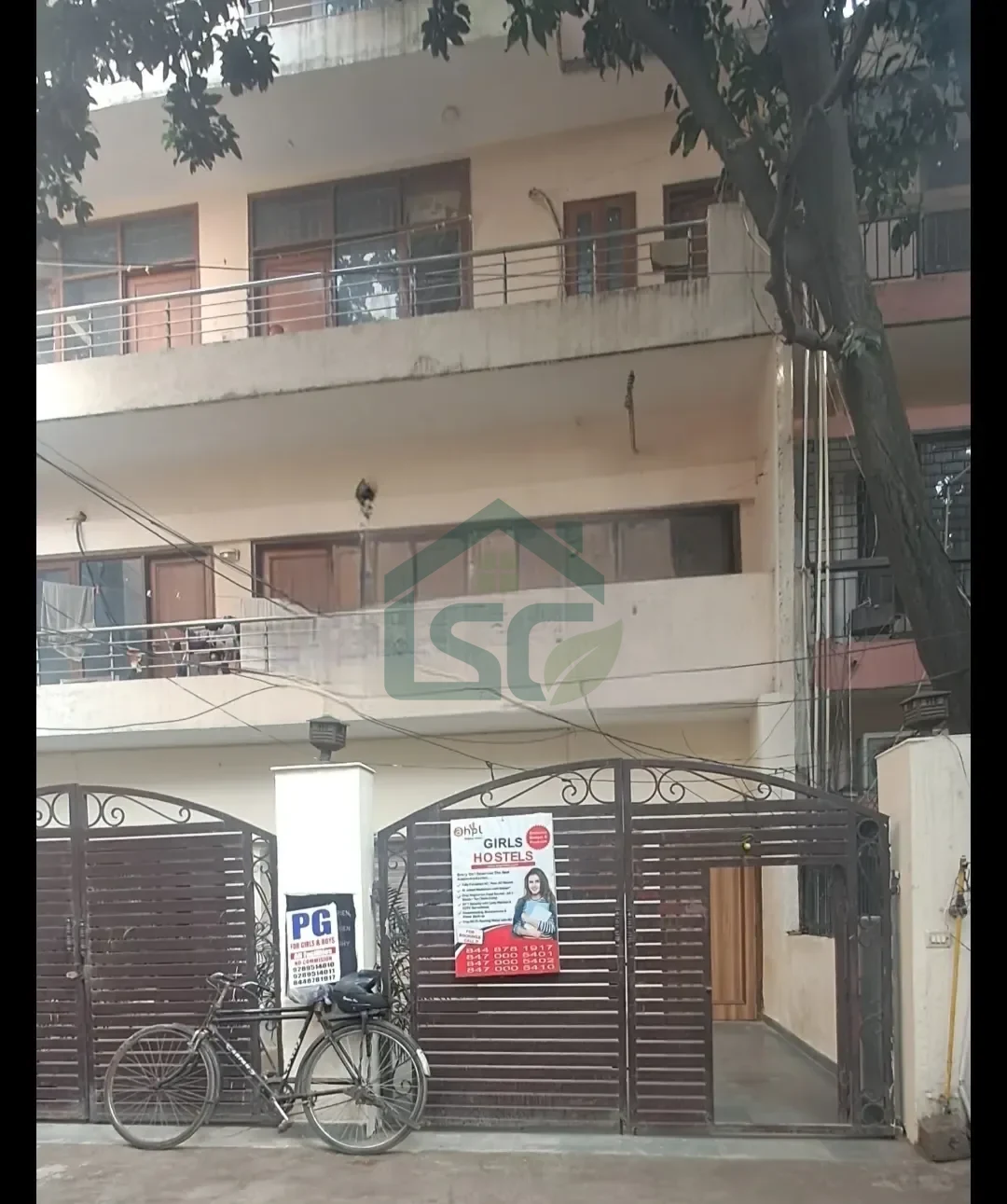 Ahpl Girls Hostels in Yusuf Sarai, Delhi — property photo 1