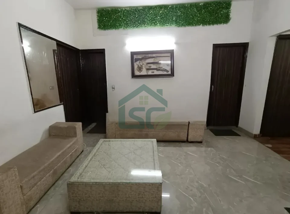 Feels Homes PG in Raja Garden, Delhi — property photo 3