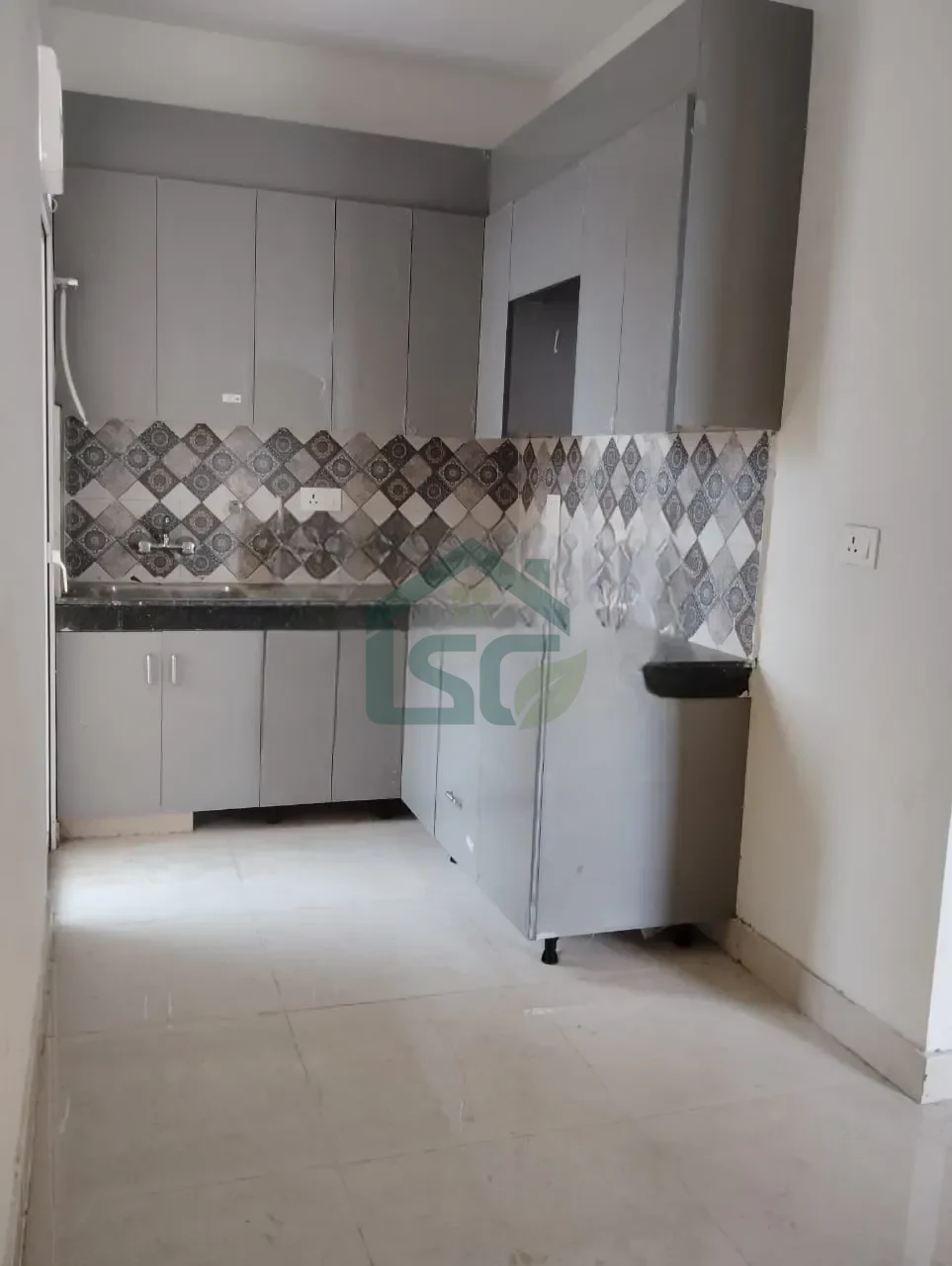 THE Minions HOME'S Girls PG in Vijay Nagar, Delhi — property photo 1