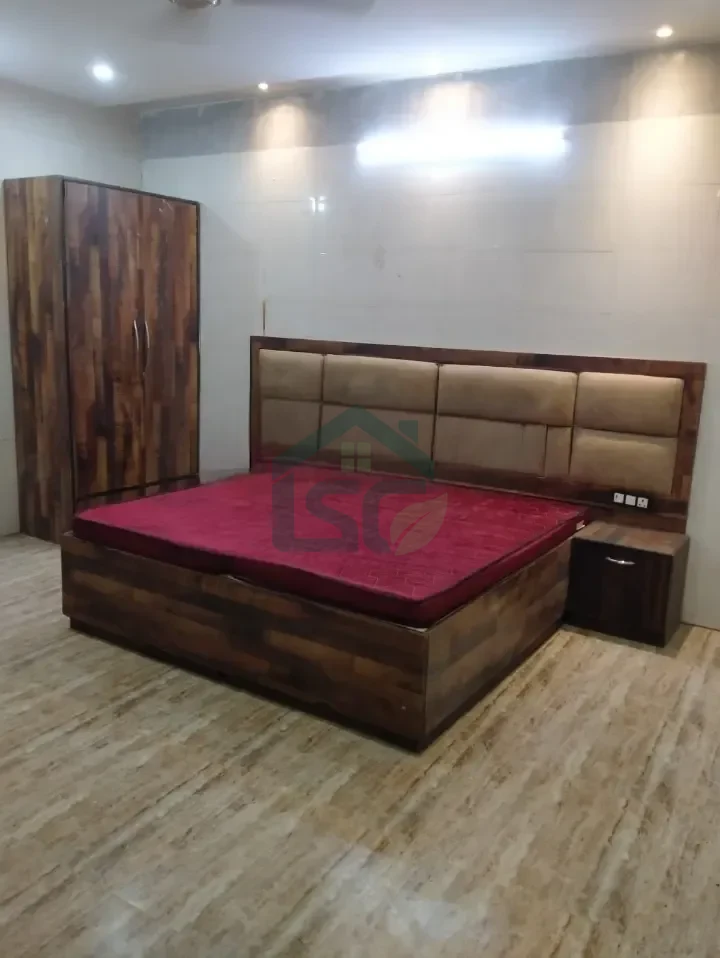 Sushant Lok block B in Sector 43, Gurugram — property photo 2