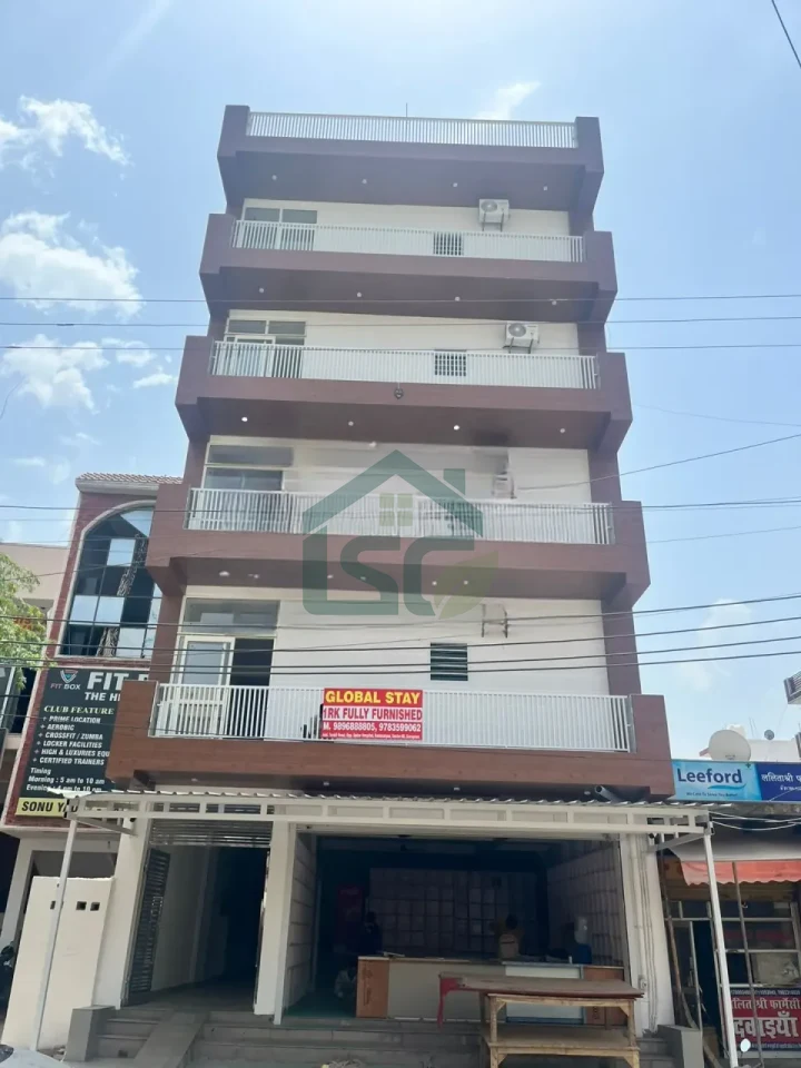 Global stay in Sector 68, Gurugram — property photo 4