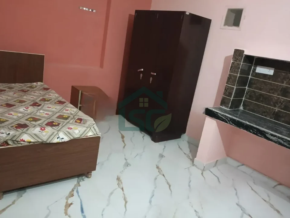 J.S PG luxury rooms in Sector 135, Noida — property photo 3