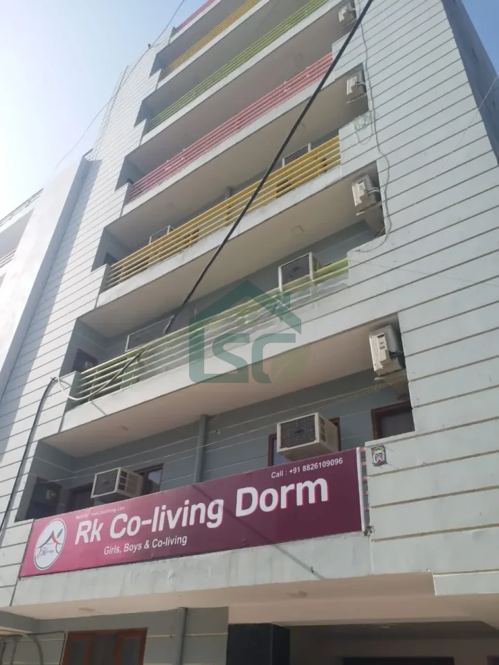 R.K. Coliving Dorm in Sector 48, Gurugram — property photo 4
