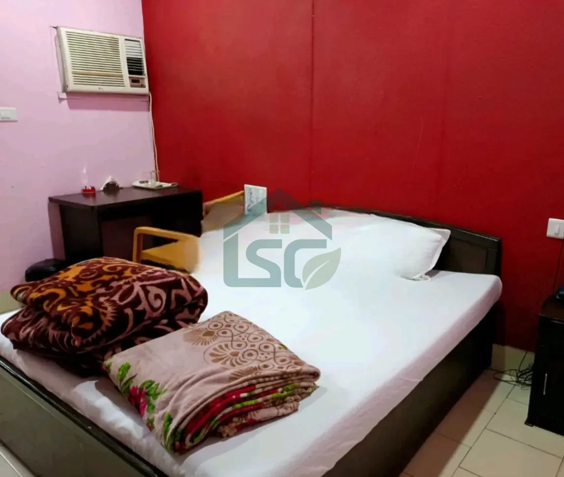 Shre balaji PG in Sector 71, Noida — property photo 1