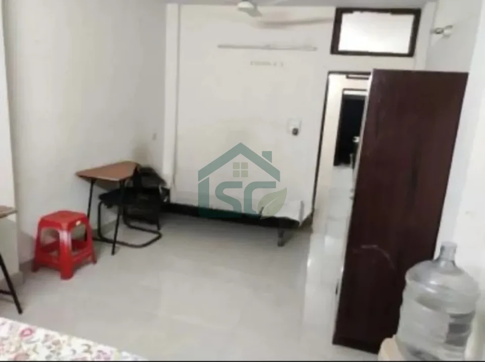 Dadi PG in Punjabi Bagh, Delhi — property photo 2