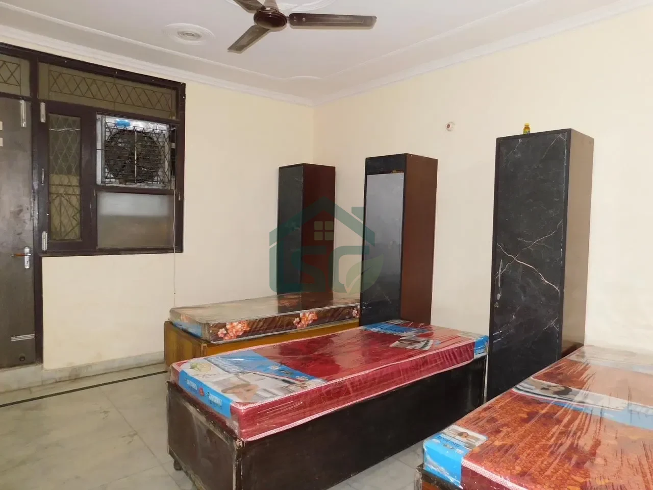 Mittal Paying Guest in Kalkaji, Delhi — property photo 1