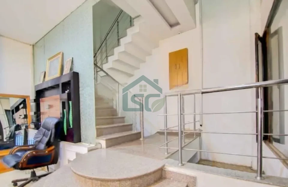 Modern PG in Pitampura, Delhi — property photo 5