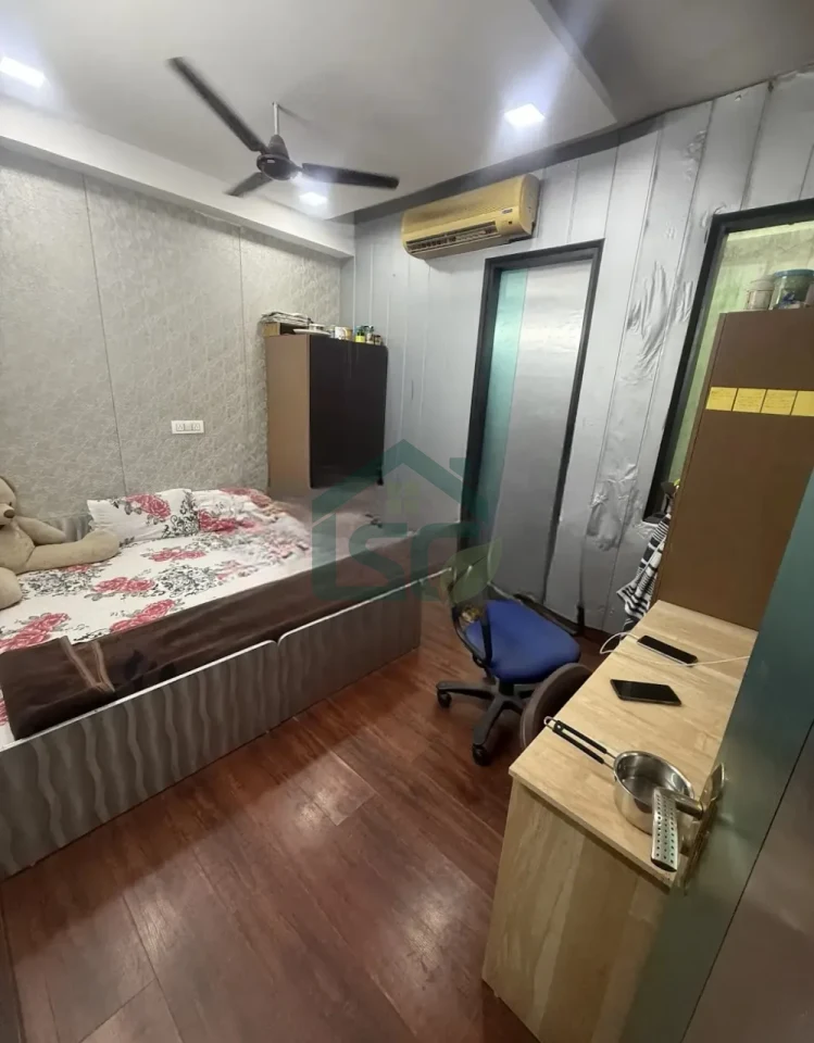 Om PG Only For Girls in Laxmi Nagar, Delhi — property photo 5