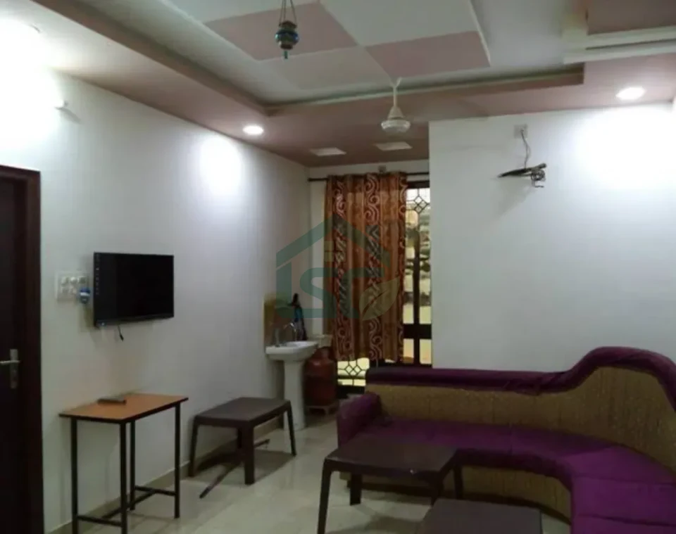 Girls PG for Noida in Sector 41, Noida — property photo 1