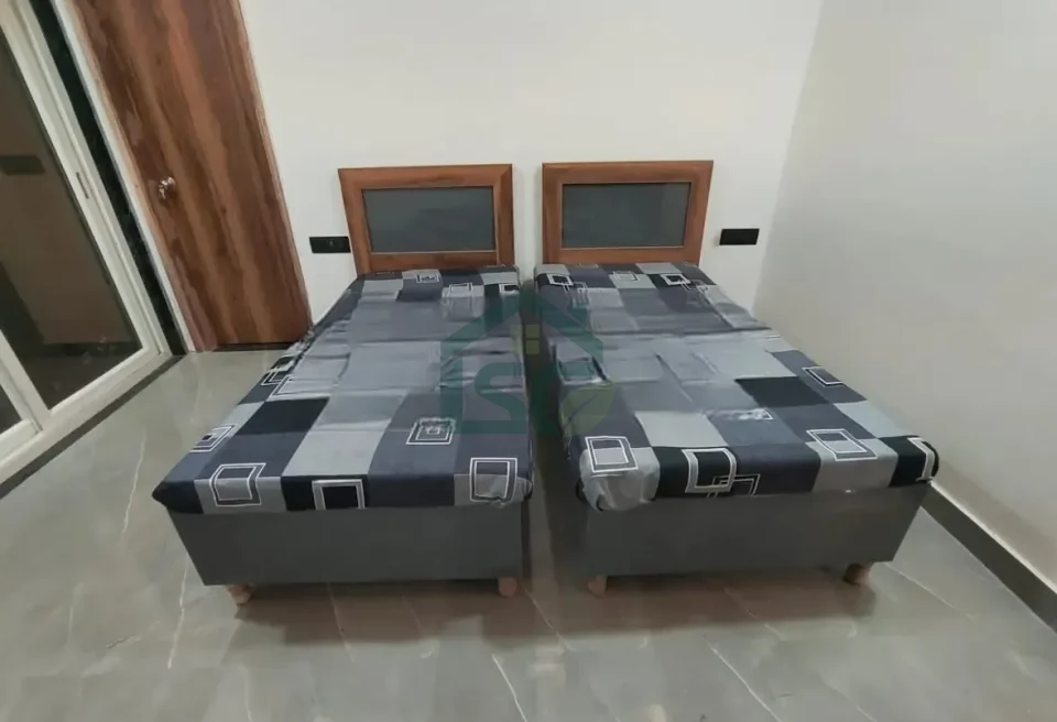 Jaivik Girls PG in Sarita Vihar, Delhi — property photo 2