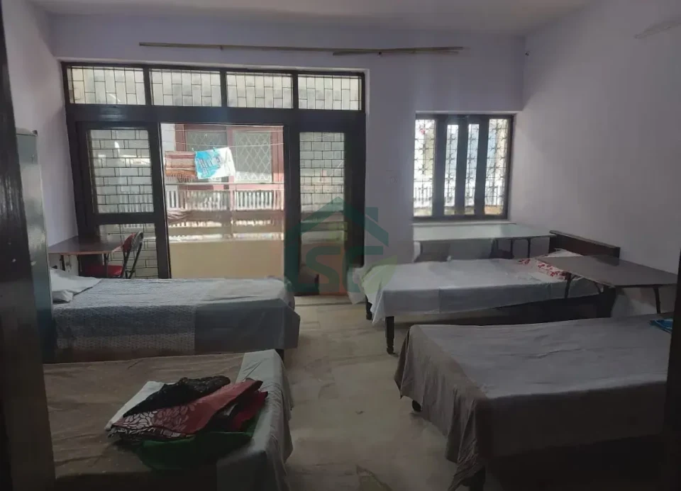SS PG saket for Boy And Girls in Sainik Farm, Delhi — property photo 4
