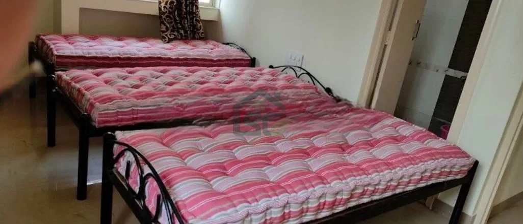 At Lucky Luxury PG For Boys, Samarth Colony, Pune