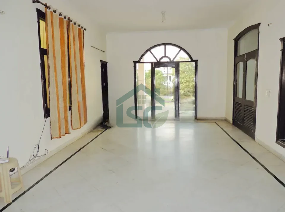 Cresant villa PG in Sector 47, Noida — property photo 1