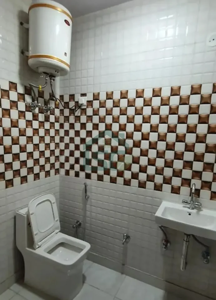 Jaspreet Girls PG in Tilak Nagar, Delhi — property photo 5