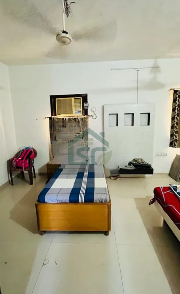 Photo 4 of Titliyan Home Stay PG, Vesu, Surat