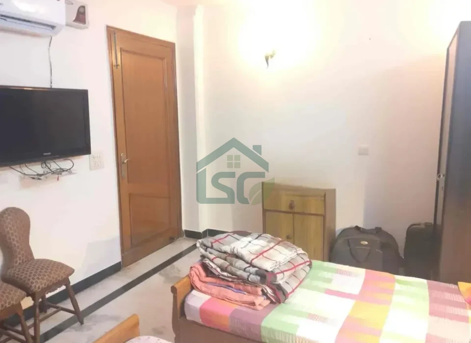 Neelu Mahajan PG in Greater Kailash, Delhi — property photo 4
