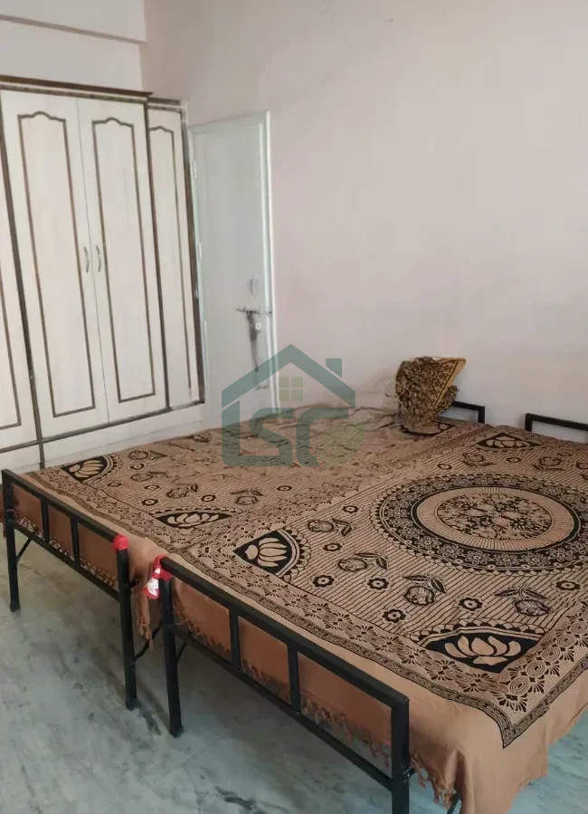 At Pleasant Shelter Hostel, Lashkar, Gwalior