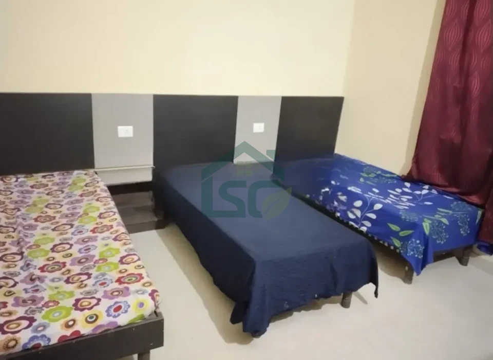 PG 351 in Sector 30, Gurugram — property photo 3